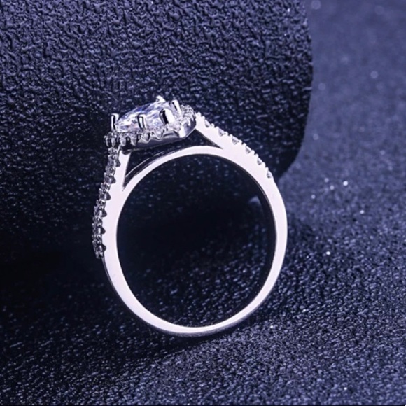 ✨Sparkling Sterling Sapphire✨18K White Gold✨ - Picture 5 of 9